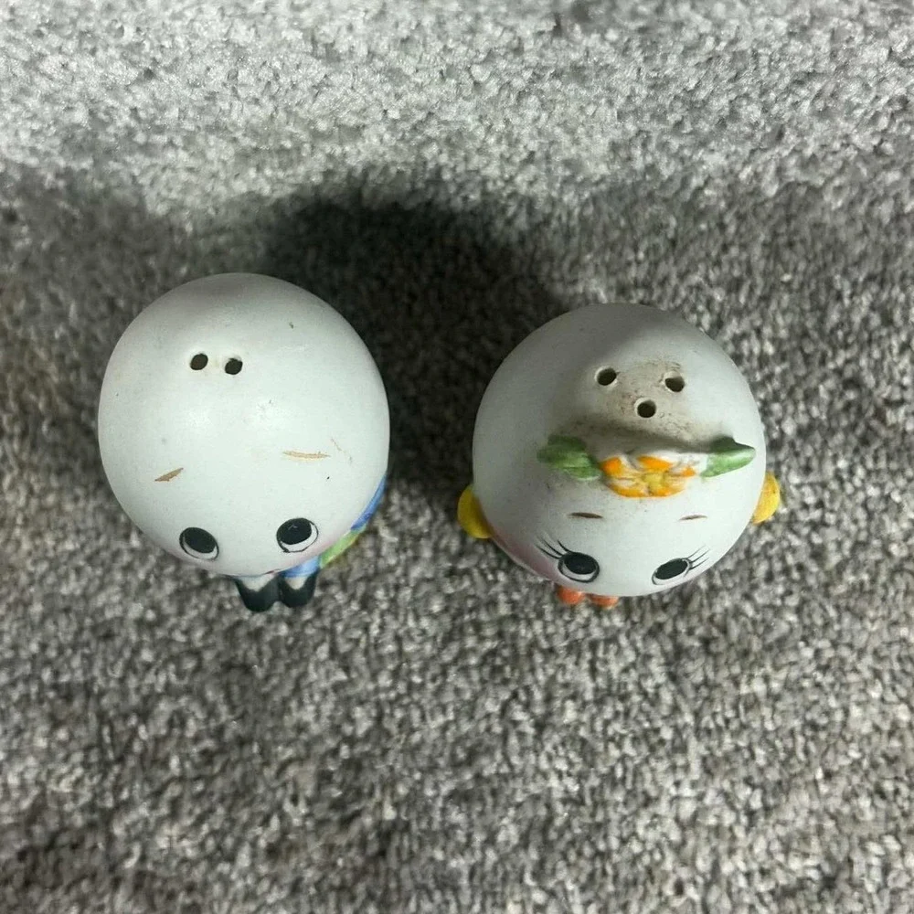 Vintage Lefton Humpty Dumpty Egg‎ Salt and Pepper Shakers Mr & Mrs Sentimental